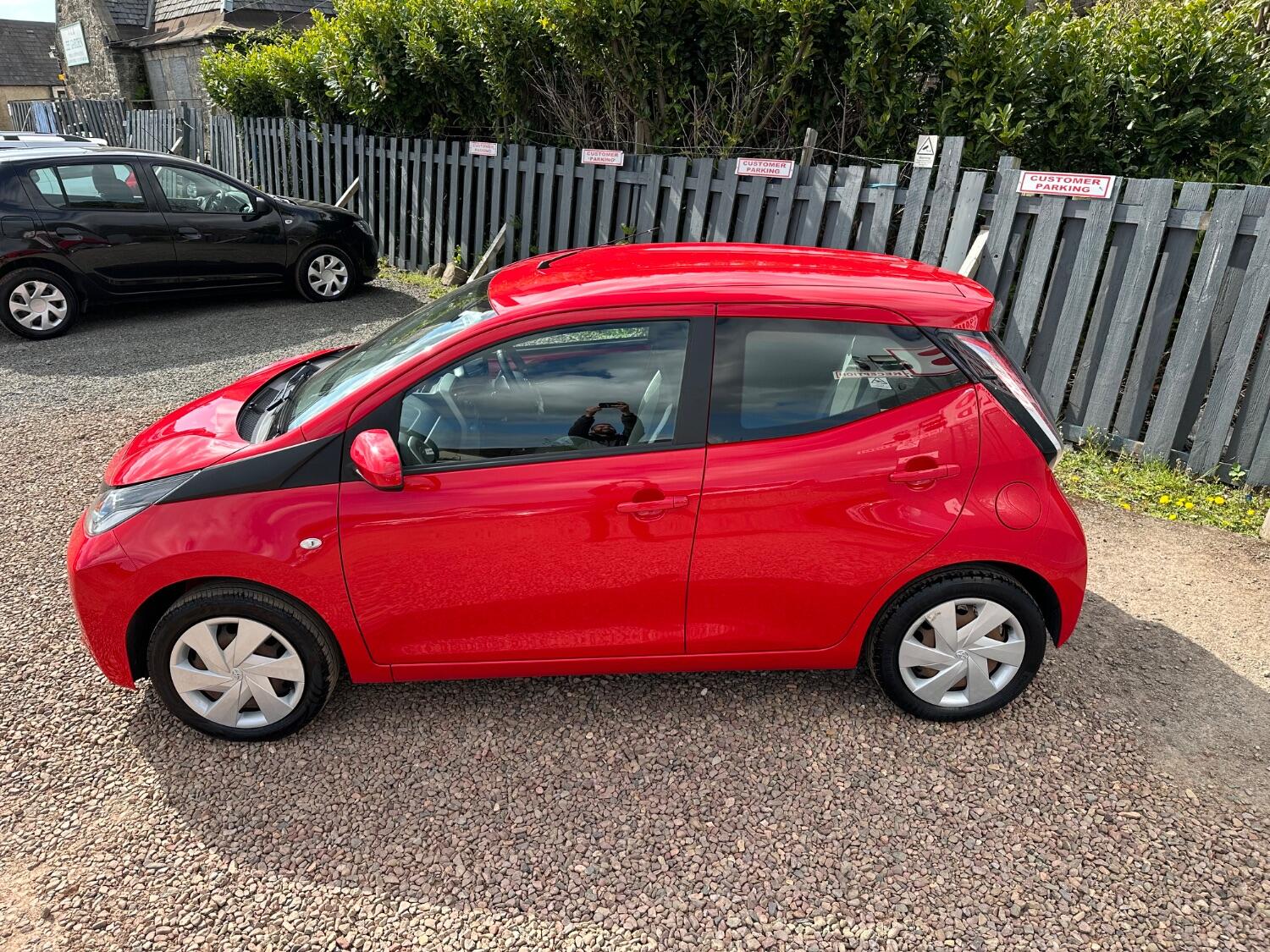 Used Toyota AYGO 2017 for sale - 76794540: Photo 11