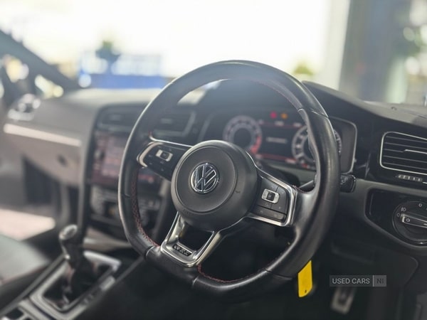 Used Volkswagen Golf 2018 for sale - 76315391: Photo 32