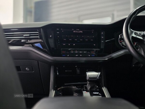 Used Volkswagen Touareg 2019 for sale - 76671774: Photo 31