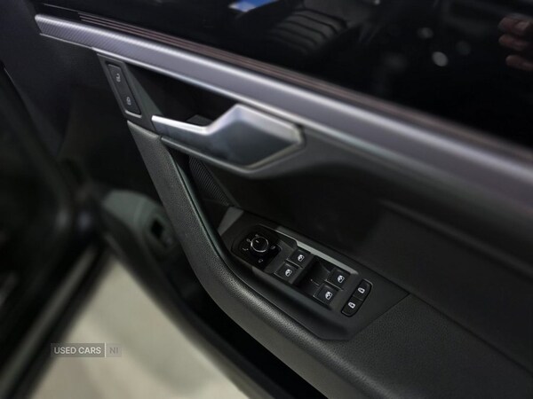 Used Volkswagen Touareg 2019 for sale - 76671774: Photo 40