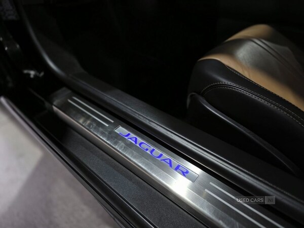 Used Jaguar F-Type 2014 for sale - 77770145: Photo 40