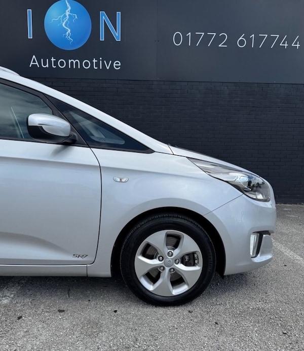 Used Kia Carens 2016 for sale - 75090808: Photo 10