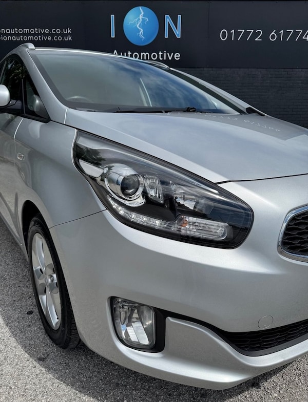 Used Kia Carens 2016 for sale - 75090808: Photo 11