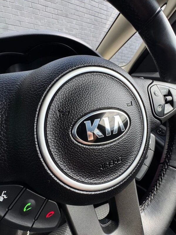 Used Kia Carens 2016 for sale - 75090808: Photo 19