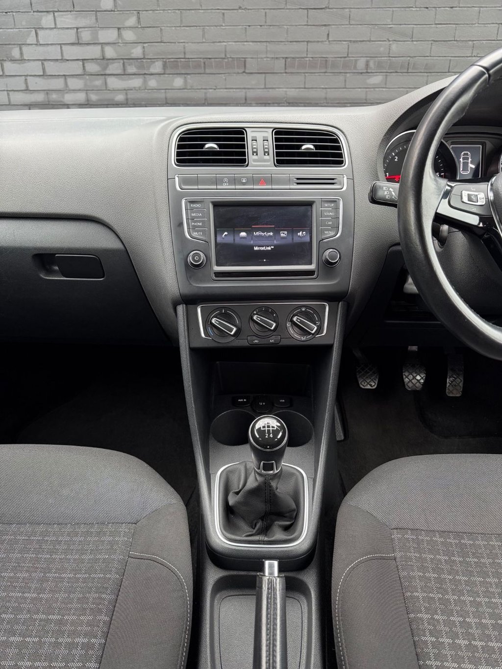 Used Volkswagen Polo 2015 for sale - 77378254: Photo 23