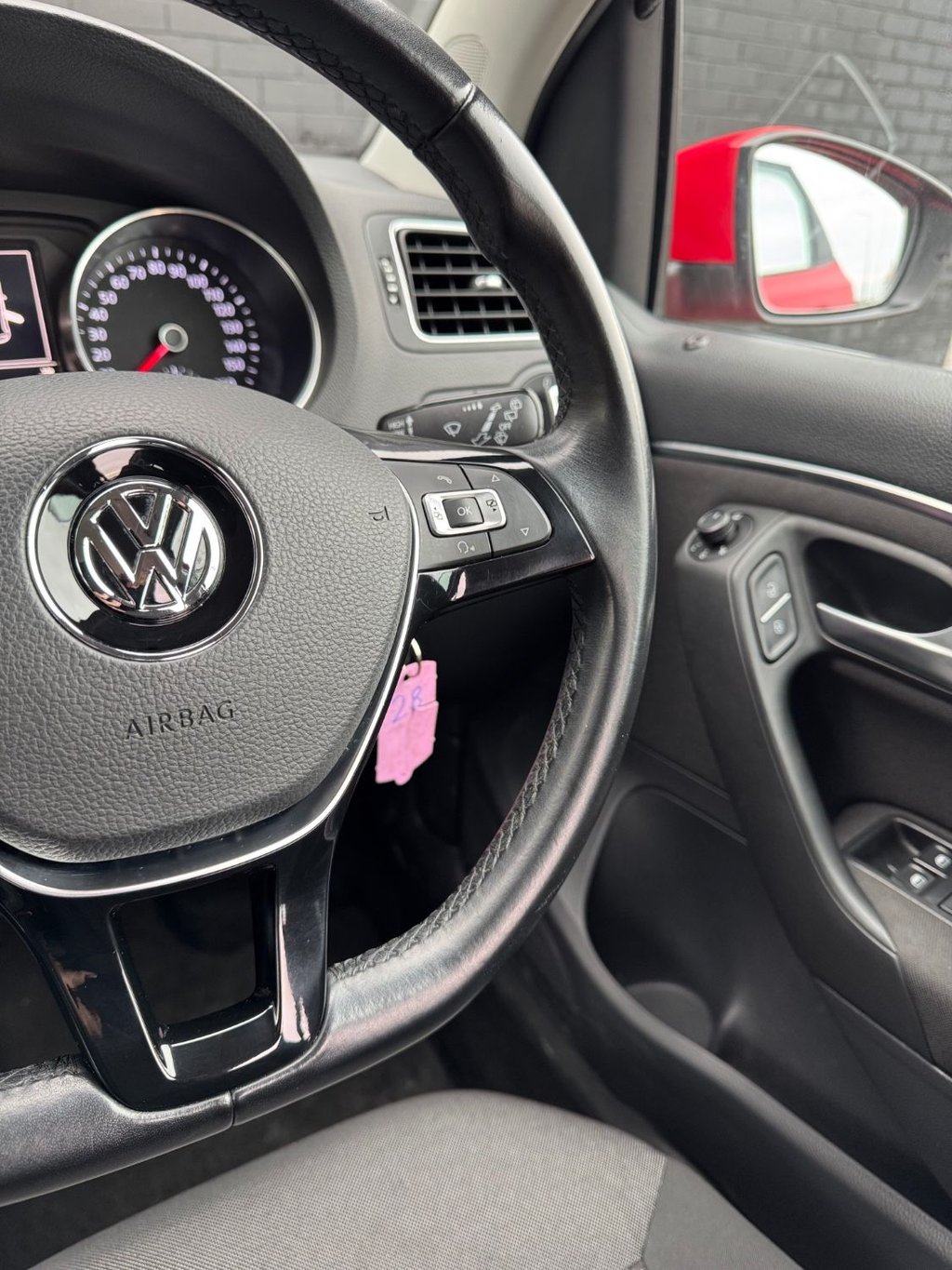 Used Volkswagen Polo 2015 for sale - 77378254: Photo 25