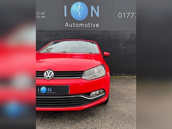 Used Volkswagen Polo 2015 for sale - 77378254: Photo