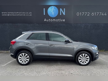 Used Volkswagen T-Roc 2019 for sale - 78232854: Photo