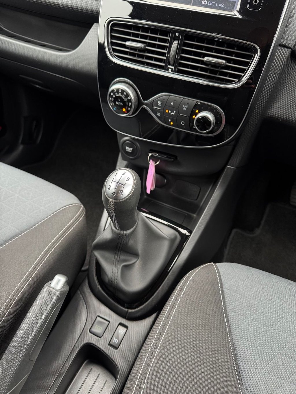 Used Renault Clio 2015 for sale - 78128834: Photo 22