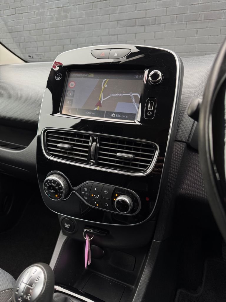 Used Renault Clio 2015 for sale - 78128834: Photo 26