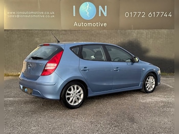 Used Hyundai i30 2011 for sale - 77498414: Photo