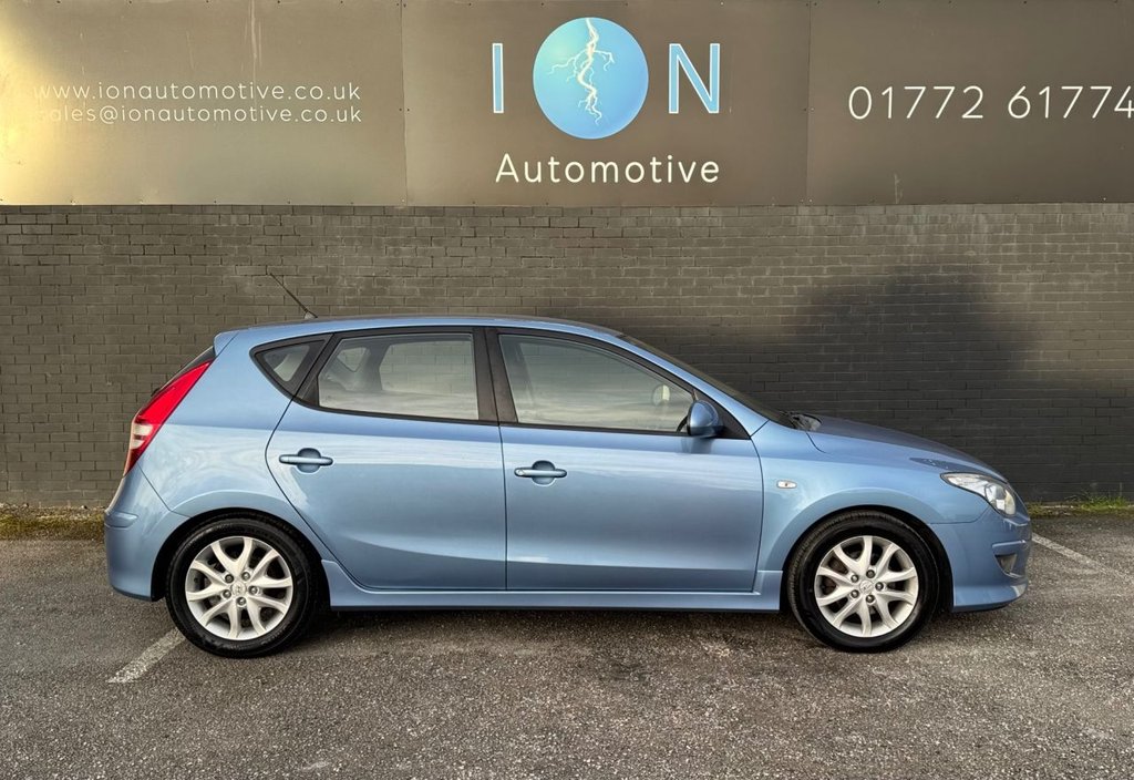 Used Hyundai i30 2011 for sale - 77498414: Photo 3