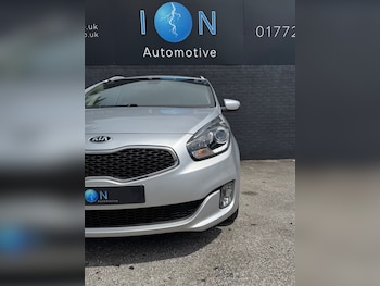 Used Kia Carens 2016 for sale - 77378246: Photo