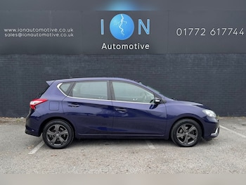 Used Nissan Pulsar 2016 for sale - 76261330: Photo