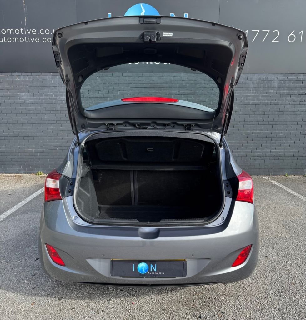 Used Hyundai i30 2013 for sale - 76118452: Photo 24