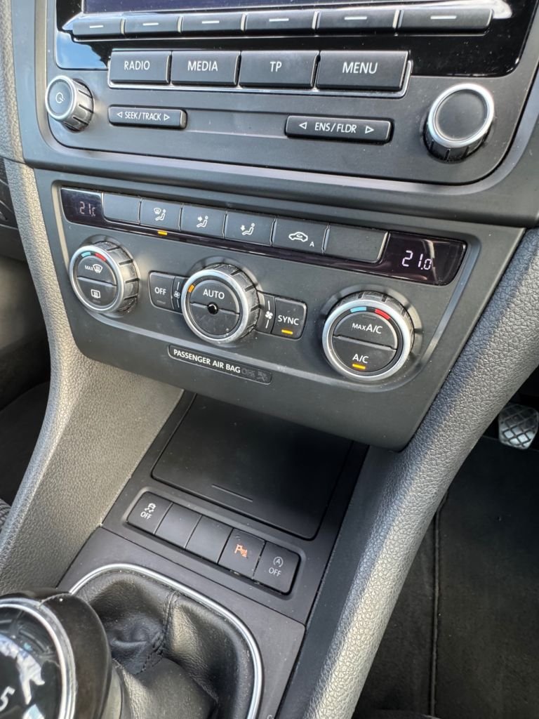 Used Volkswagen Golf 2015 for sale - 77765690: Photo 23