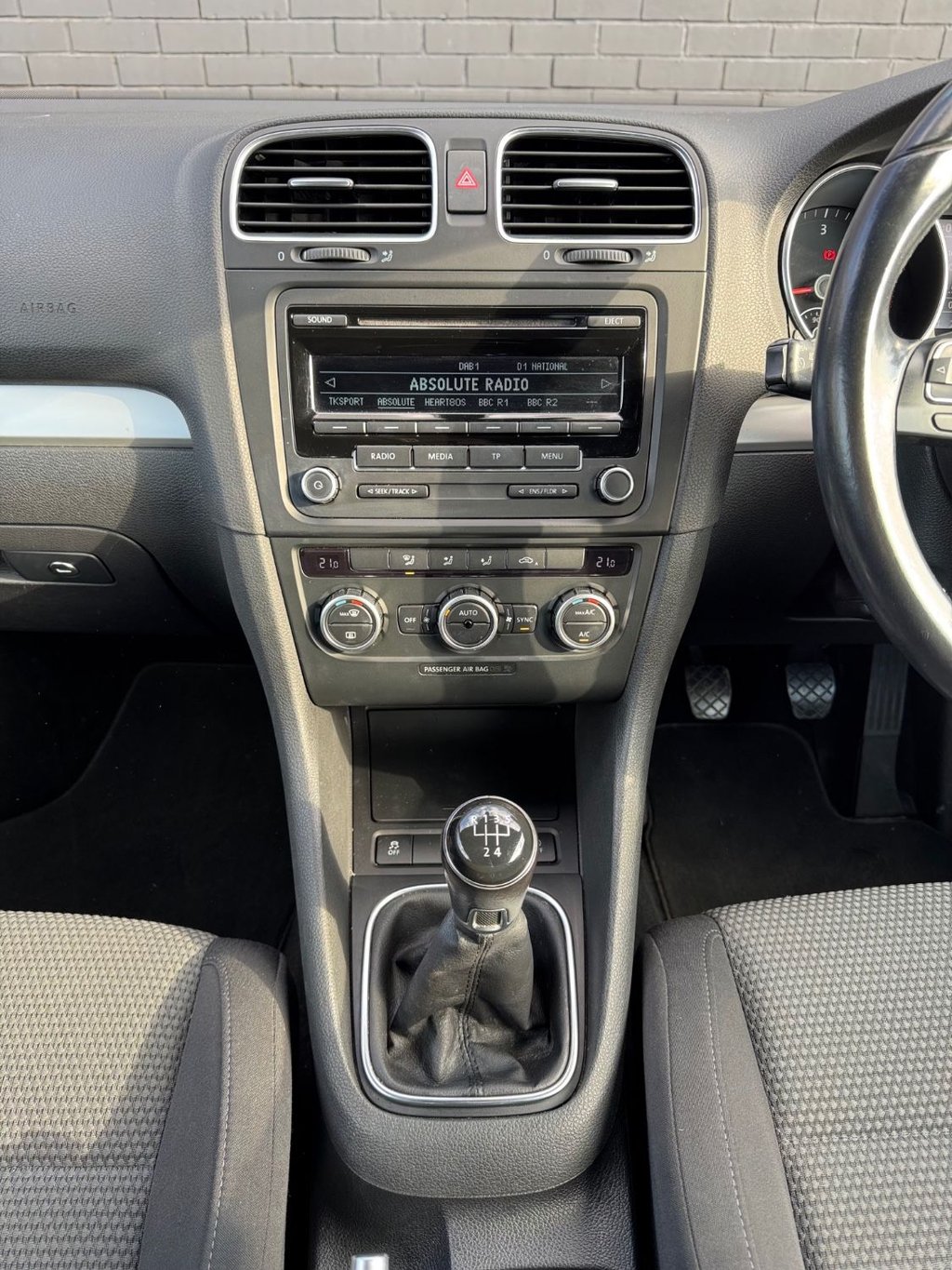 Used Volkswagen Golf 2015 for sale - 77765690: Photo 26