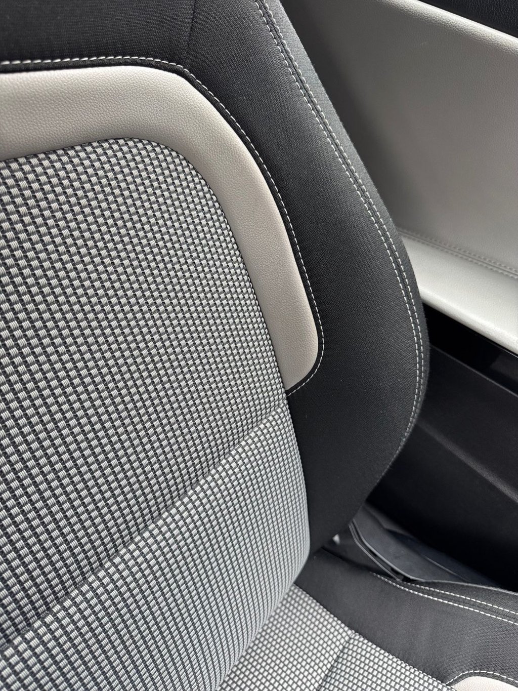 Used Kia Pro Ceed 2014 for sale - 76235407: Photo 21