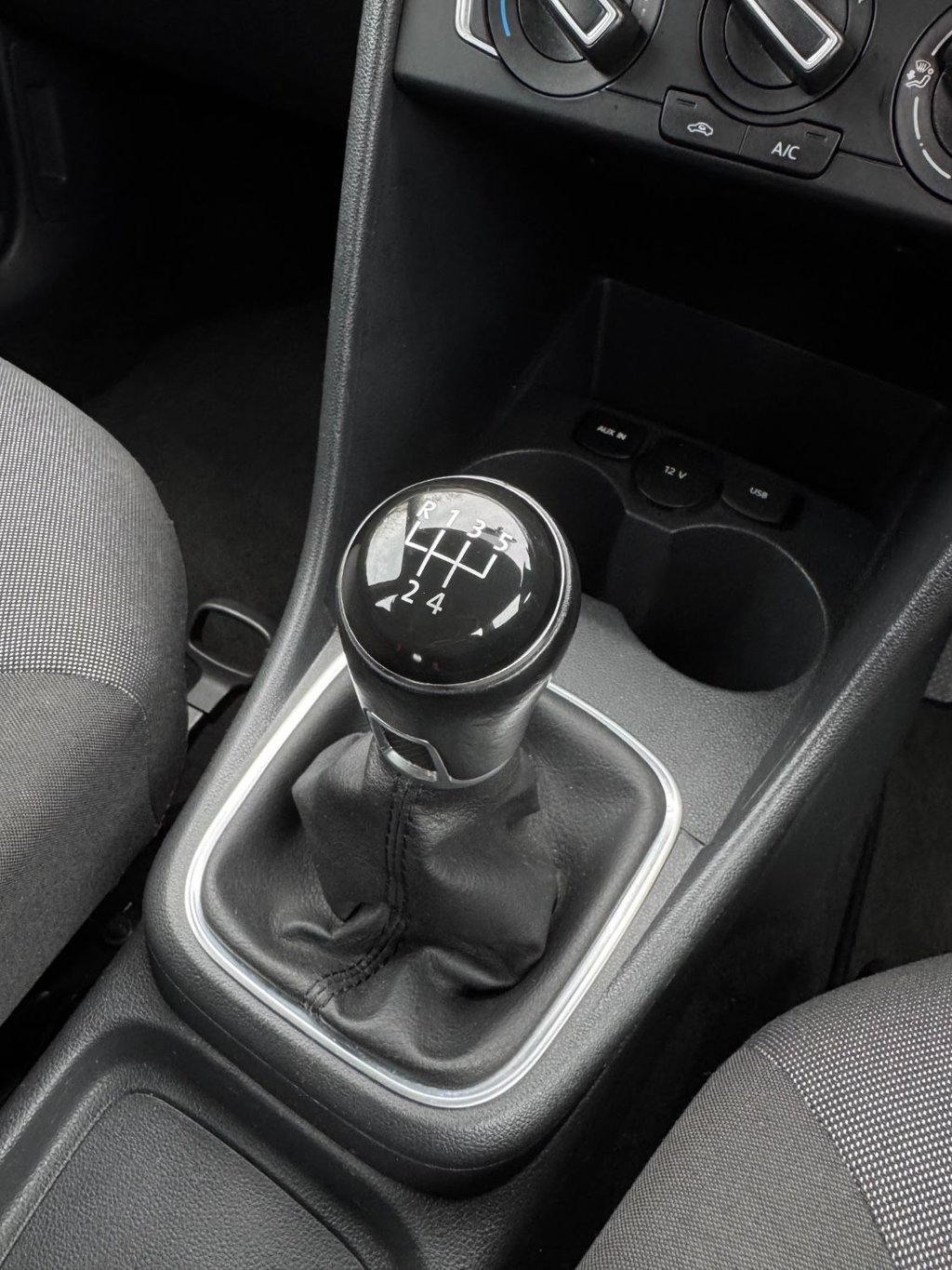 Used Volkswagen Polo 2015 for sale - 76546509: Photo 30