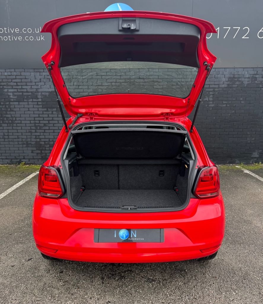 Used Volkswagen Polo 2015 for sale - 76546509: Photo 32