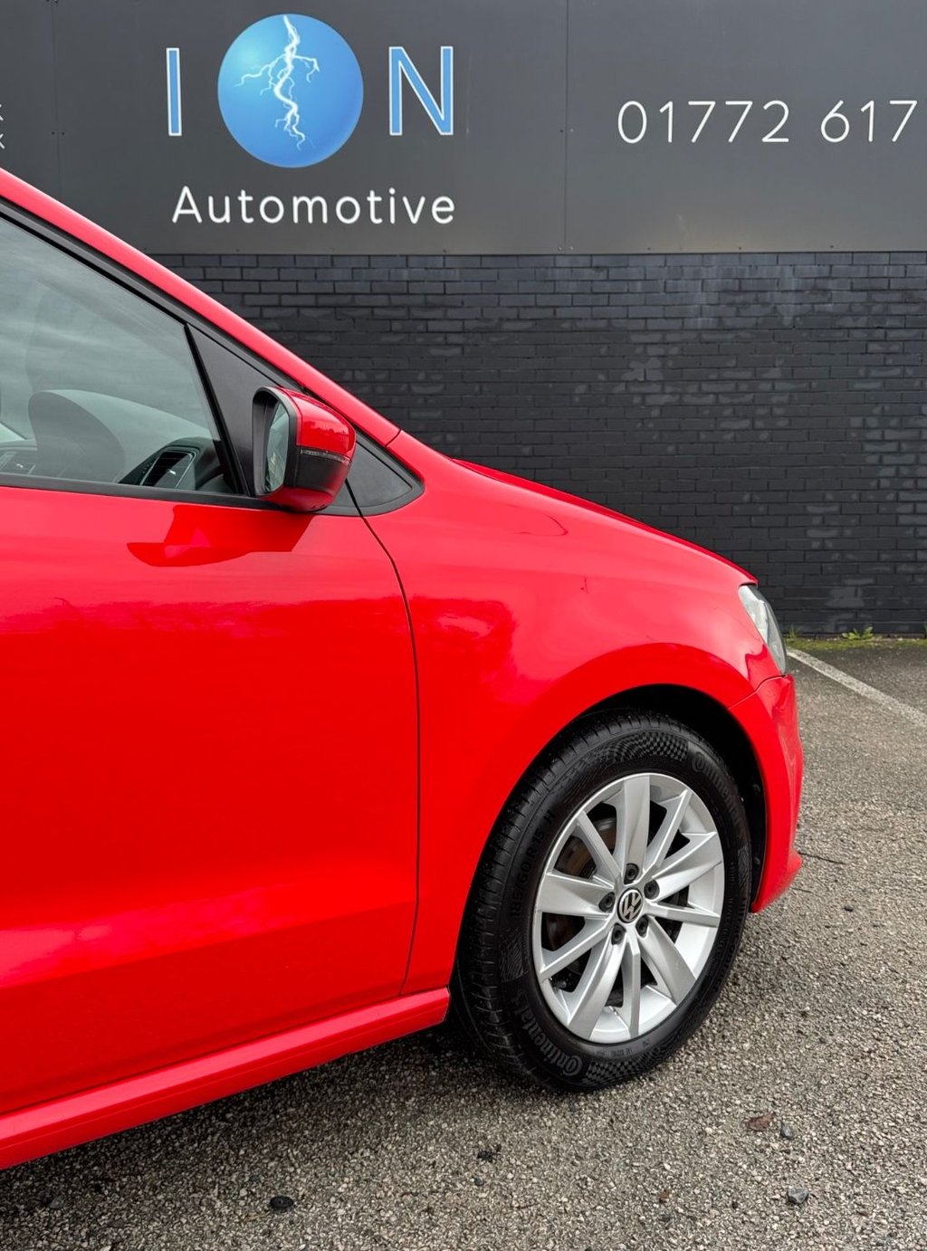 Used Volkswagen Polo 2015 for sale - 76546509: Photo 6