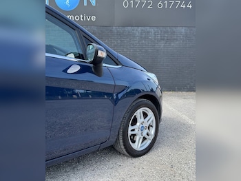 Used Ford Fiesta 2015 for sale - 78677819: Photo