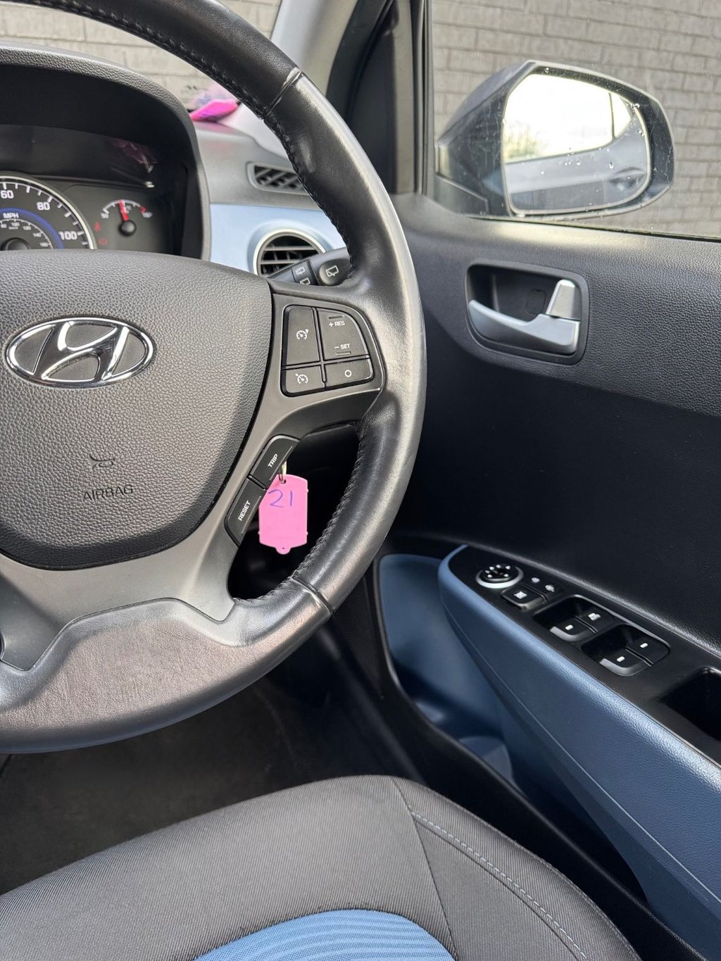 Used Hyundai i10 2015 for sale - 76751336: Photo 23