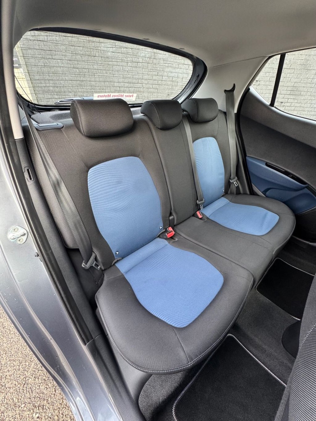 Used Hyundai i10 2015 for sale - 76751336: Photo 24