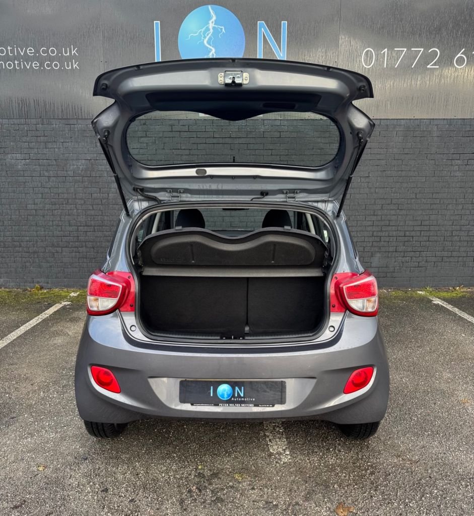 Used Hyundai i10 2015 for sale - 76751336: Photo 29