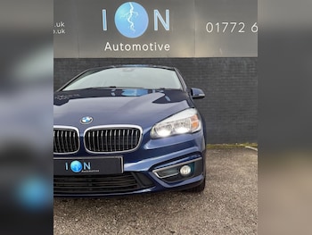 Used BMW 2 Series 2015 for sale - 77161600: Photo