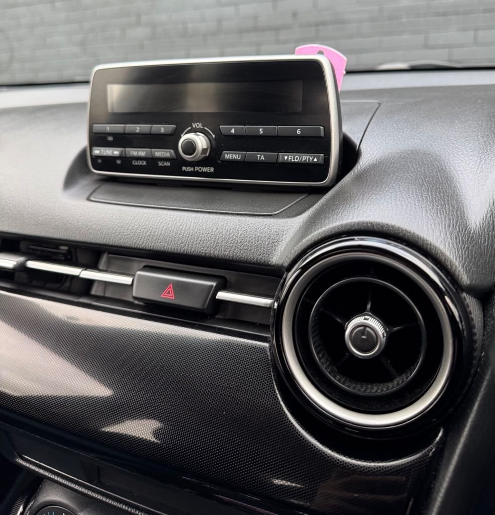 Used Mazda Mazda2 2015 for sale - 76590946: Photo 27