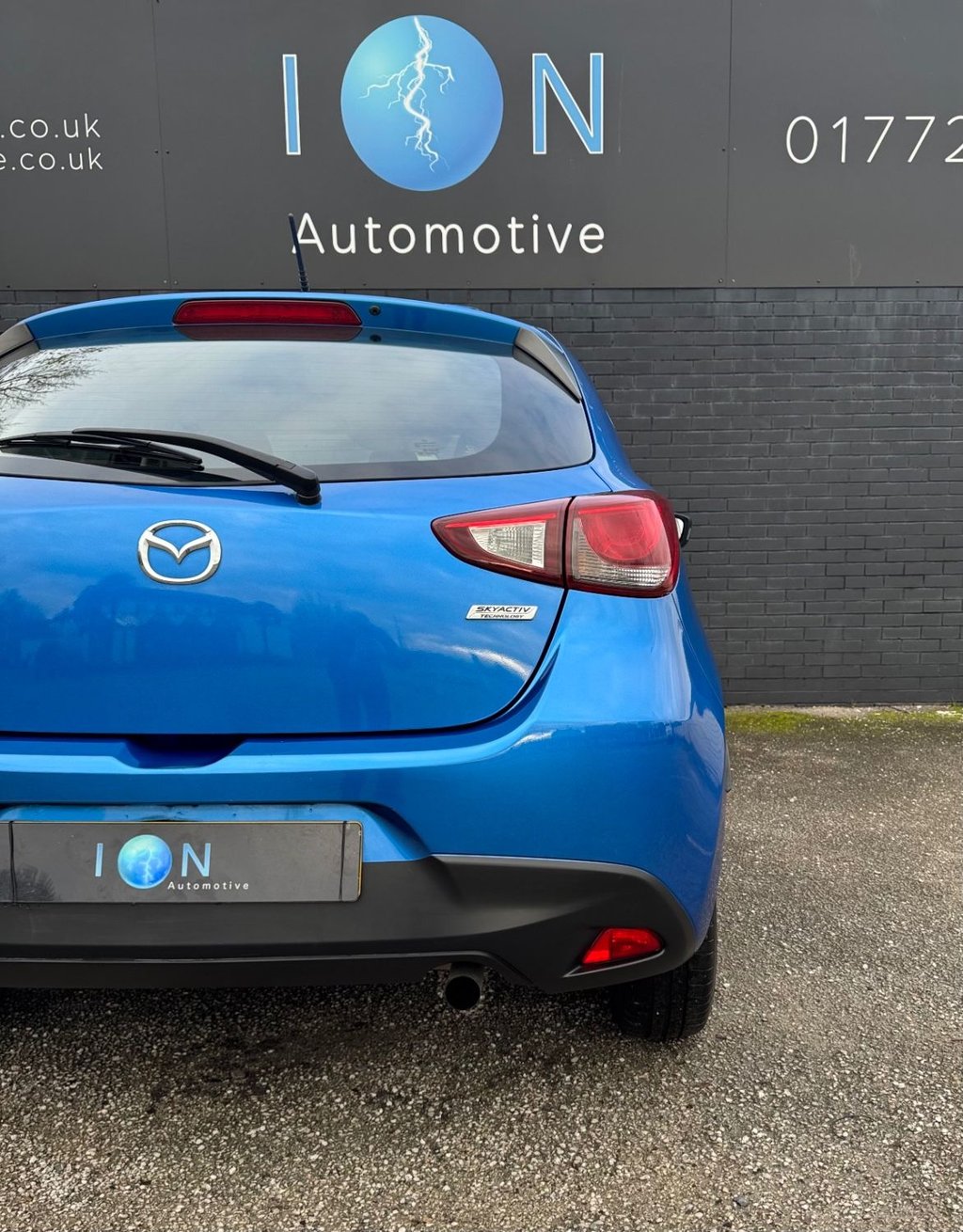 Used Mazda Mazda2 2015 for sale - 76590946: Photo 5
