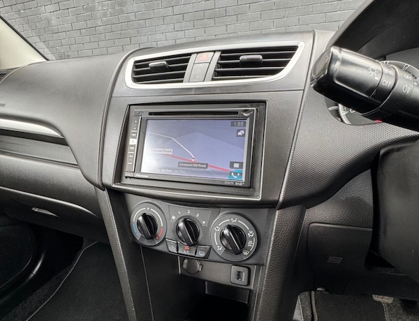 Used Suzuki Swift 2015 for sale - 76180107: Photo 25