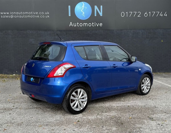 Used Suzuki Swift 2015 for sale - 76180107: Photo 2