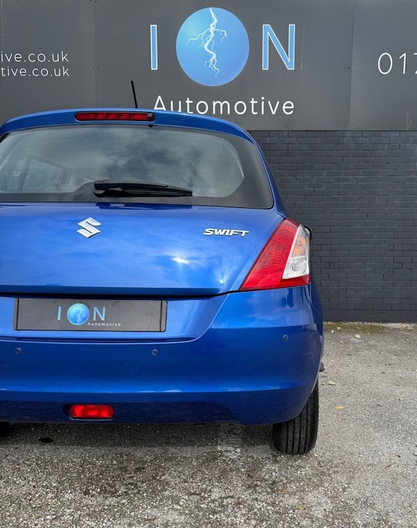 Used Suzuki Swift 2015 for sale - 76180107: Photo 5