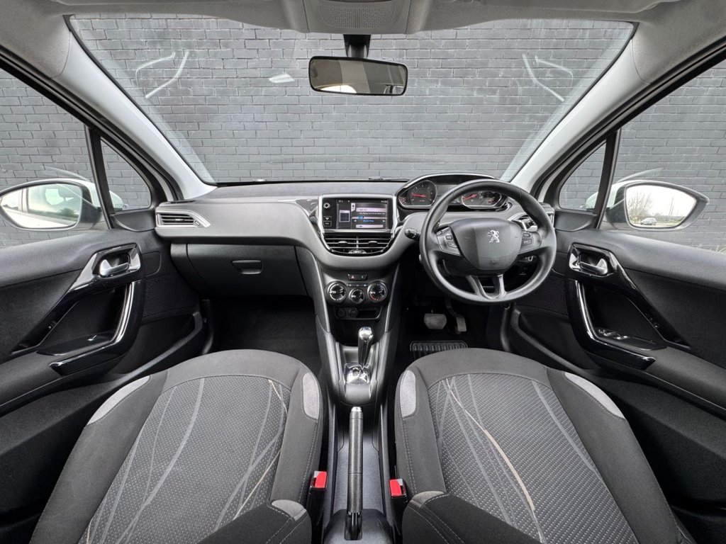 Used Peugeot 208 2012 for sale - 77981648: Photo 19