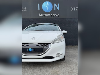 Used Peugeot 208 2012 for sale - 77981648: Photo