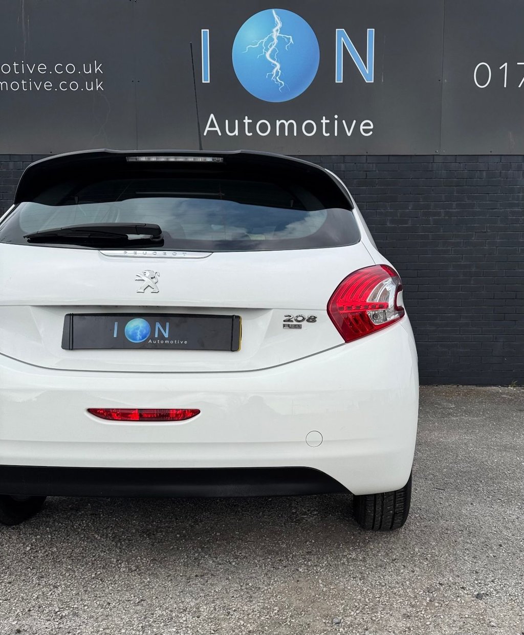 Used Peugeot 208 2012 for sale - 77981648: Photo 5