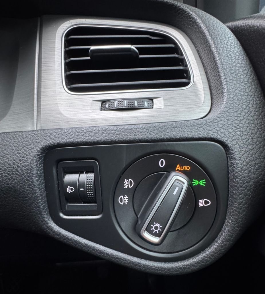 Used Volkswagen Golf 2014 for sale - 76552065: Photo 21