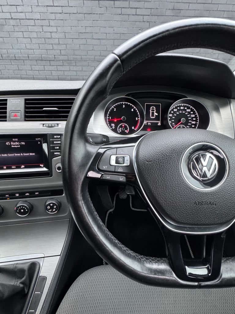 Used Volkswagen Golf 2014 for sale - 76552065: Photo 26