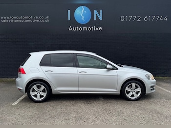 Used Volkswagen Golf 2014 for sale - 76552065: Photo