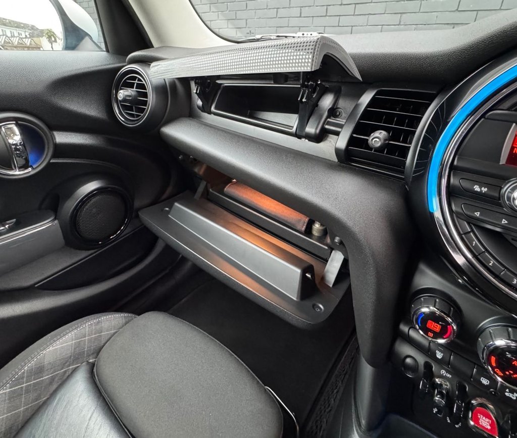 Used MINI Hatch 2014 for sale - 76923853: Photo 23