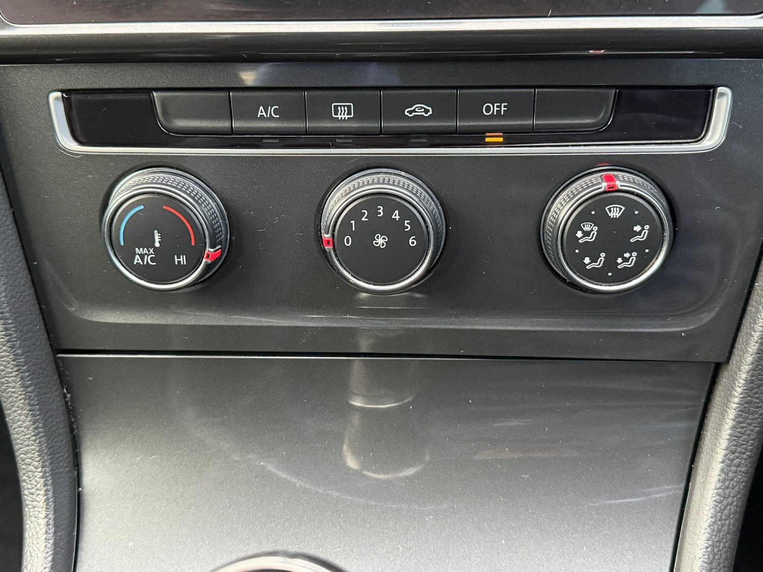 Used Volkswagen Golf 2017 for sale - 76975772: Photo 12