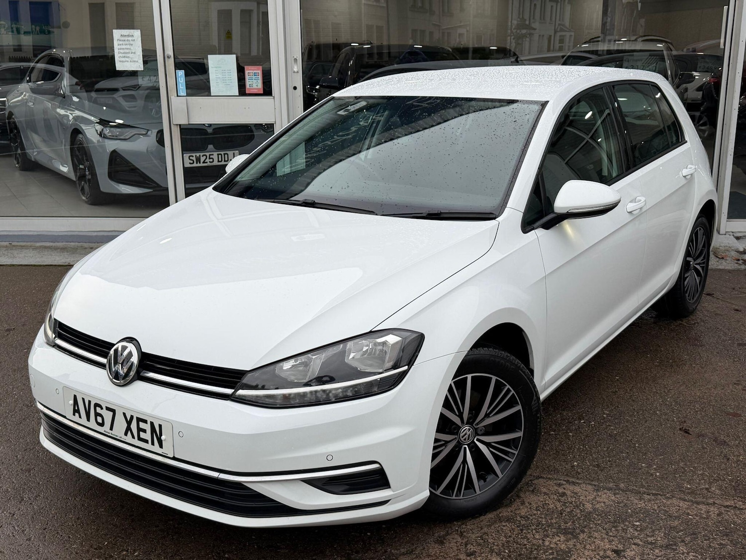 Used Volkswagen Golf 2017 for sale - 76975772: Photo 4