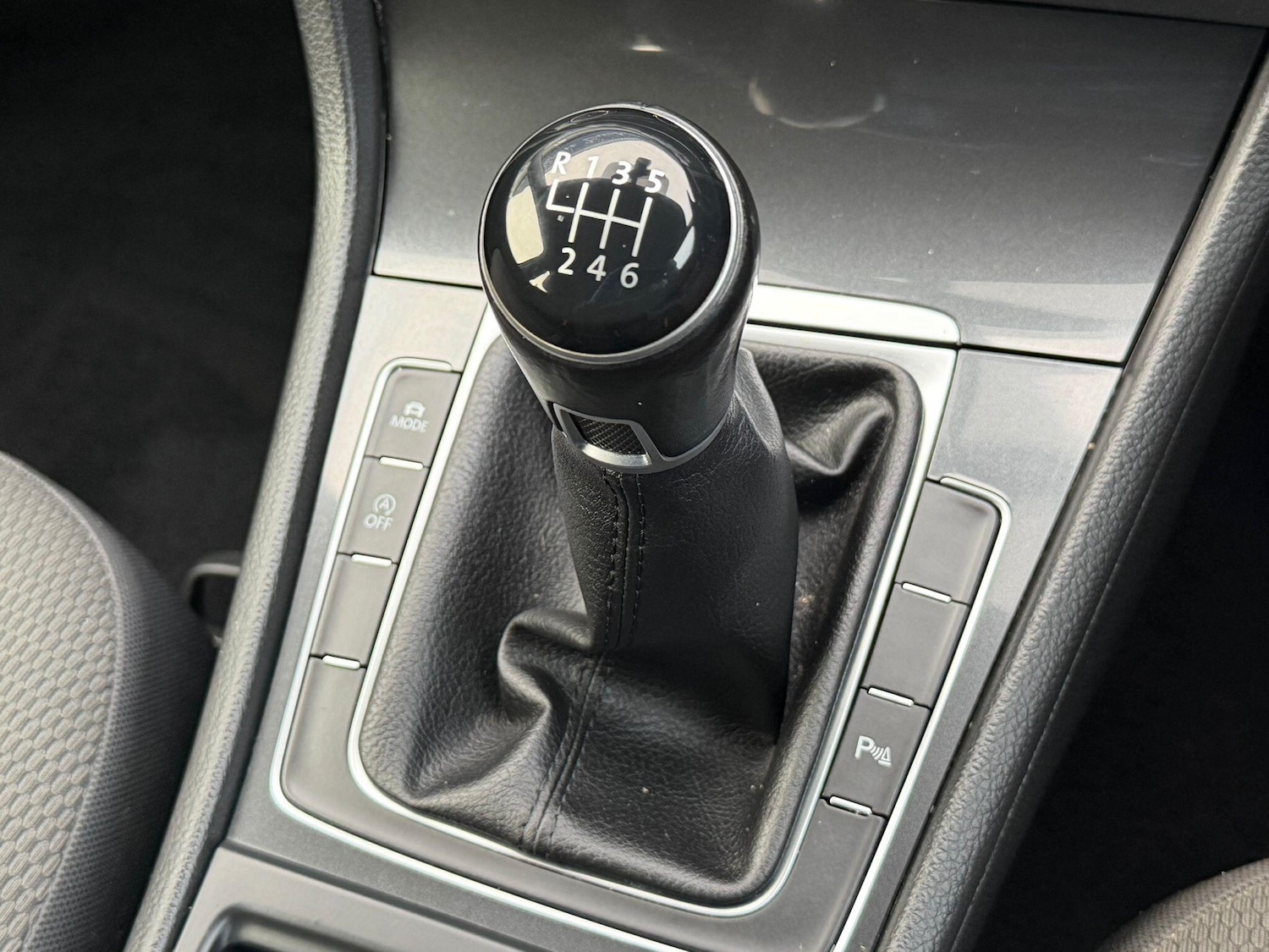 Used Volkswagen Golf 2017 for sale - 76975772: Photo 7