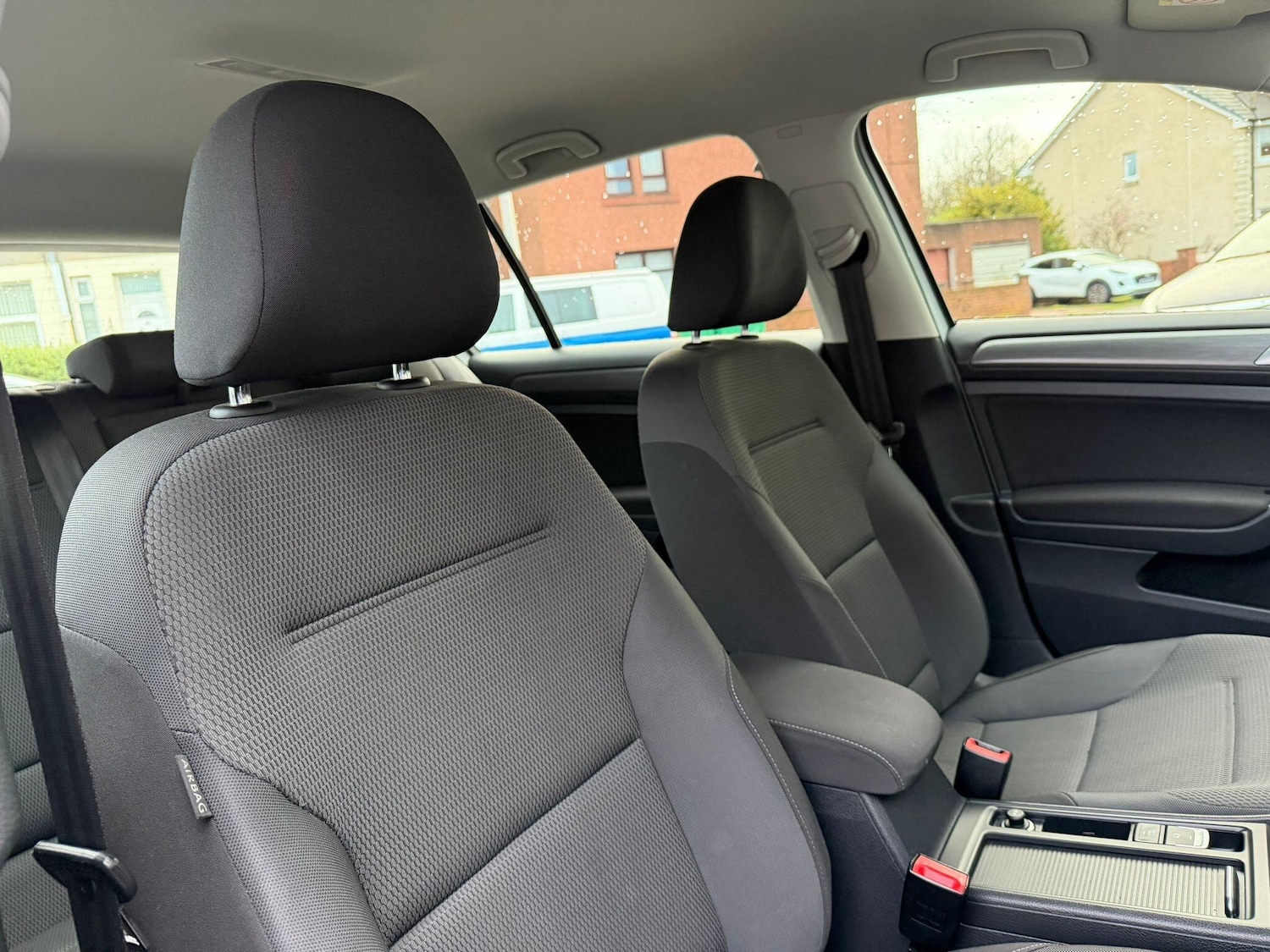 Used Volkswagen Golf 2017 for sale - 76975772: Photo 9