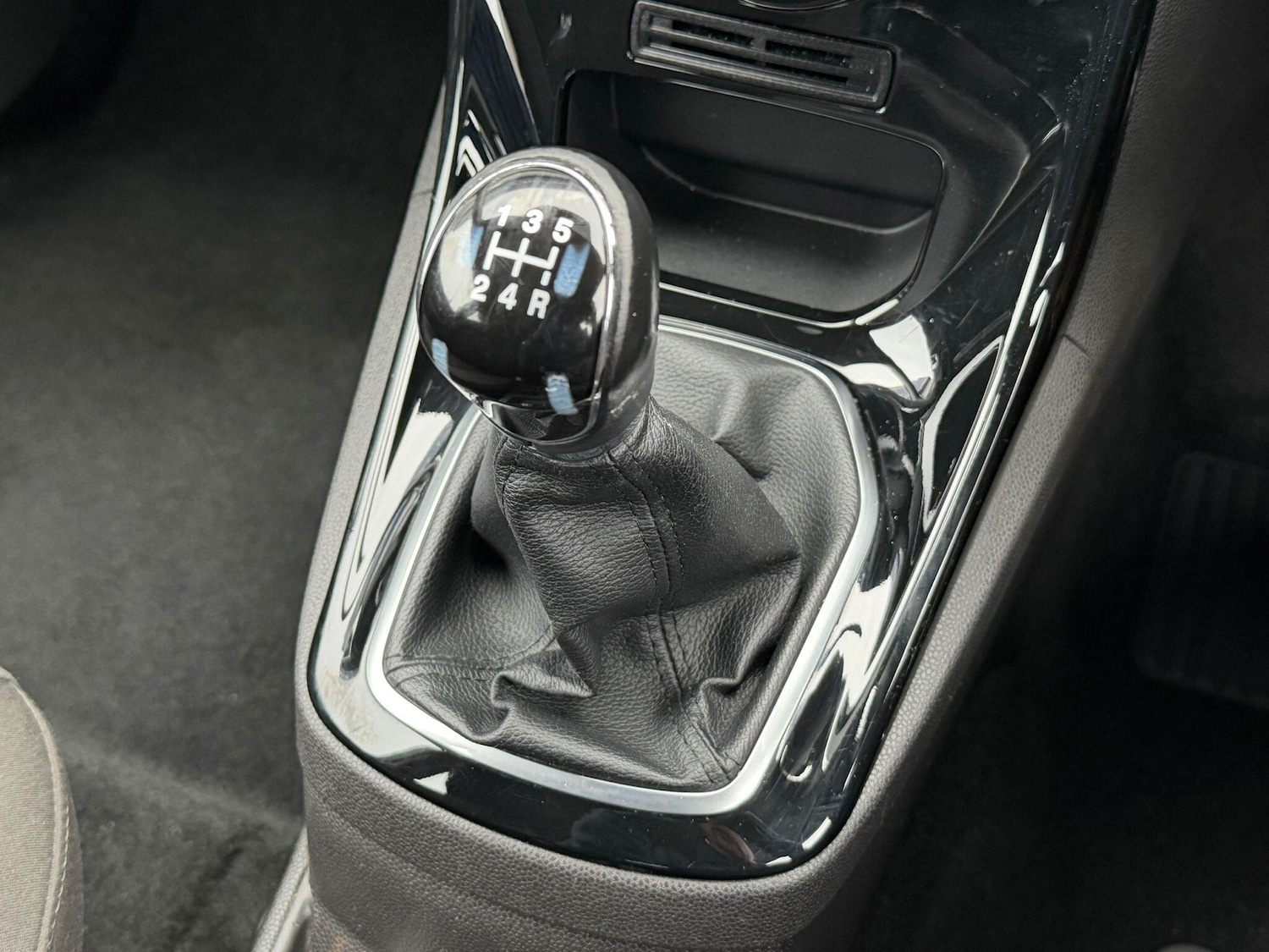 Used Ford Fiesta 2015 for sale - 76866125: Photo 6