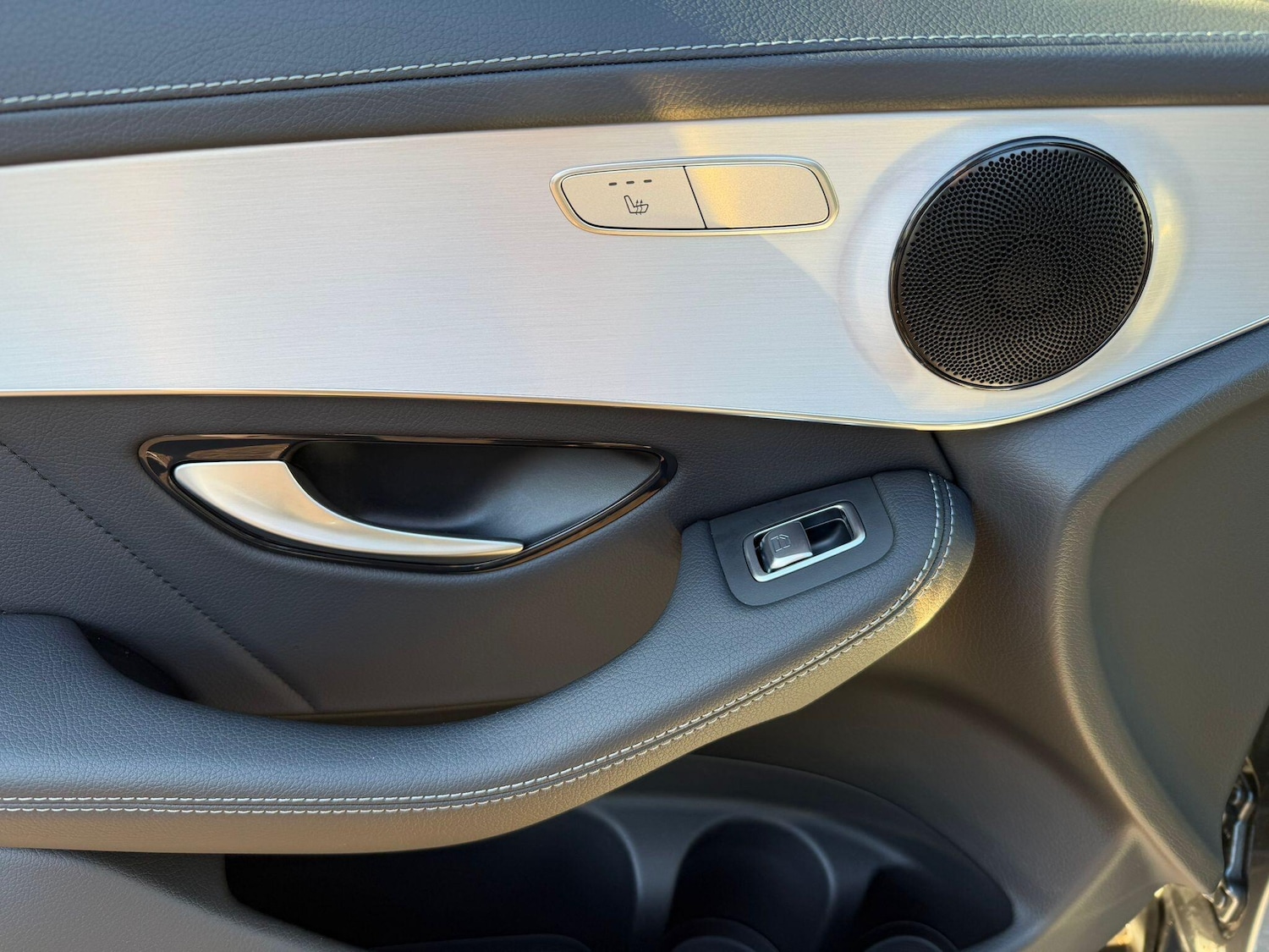 Used Mercedes-Benz GLC 2022 for sale - 76667126: Photo 18