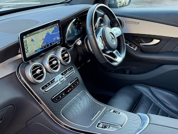 Used Mercedes-Benz GLC 2022 for sale - 76667126: Photo