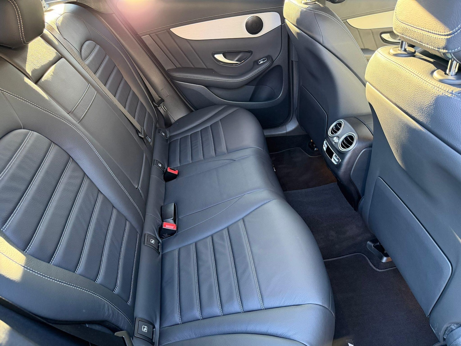 Used Mercedes-Benz GLC 2022 for sale - 76667126: Photo 9